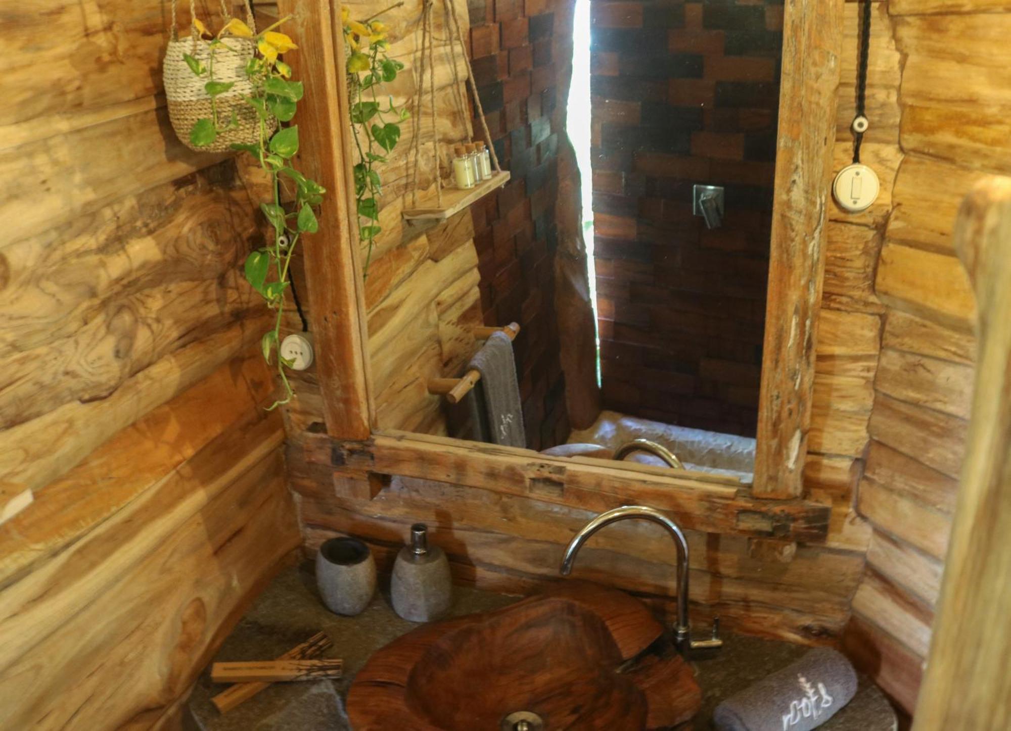 Roots Tree House Βίλα Uluwatu Δωμάτιο φωτογραφία